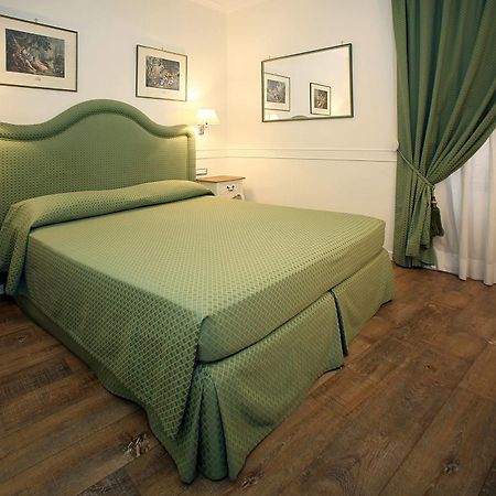 Residenza Ponte Sant'Angelo Hotel Rome Exterior photo