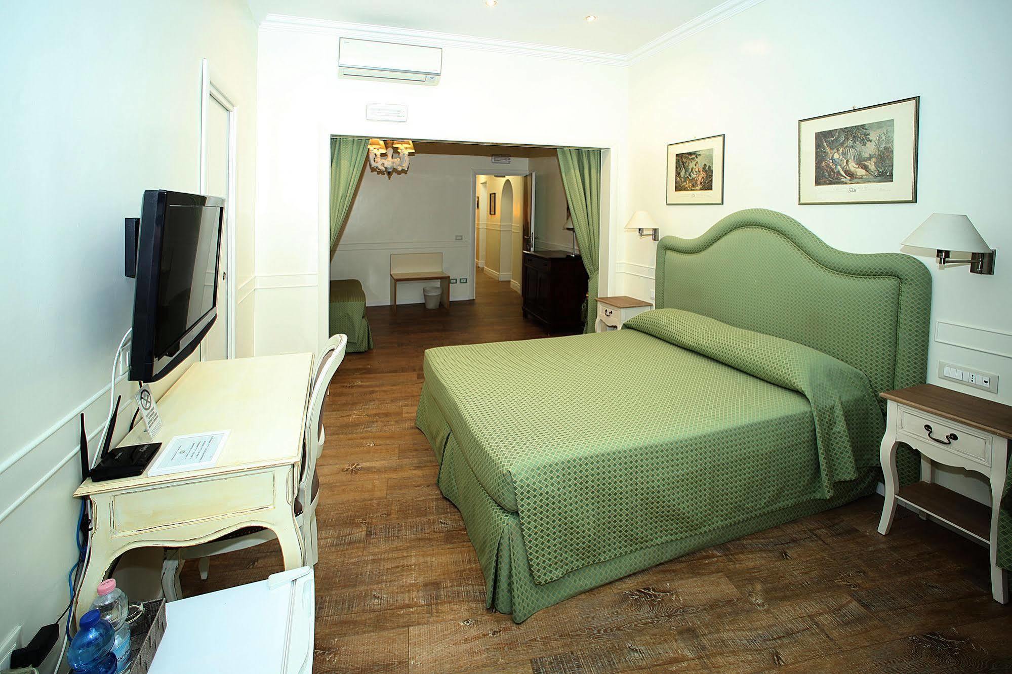 Residenza Ponte Sant'Angelo Hotel Rome Exterior photo